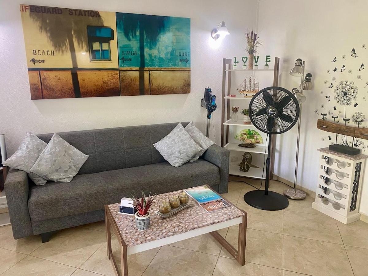 West Coast 1 Bedroom Apartment 66 - Close To Beach Saint James Buitenkant foto